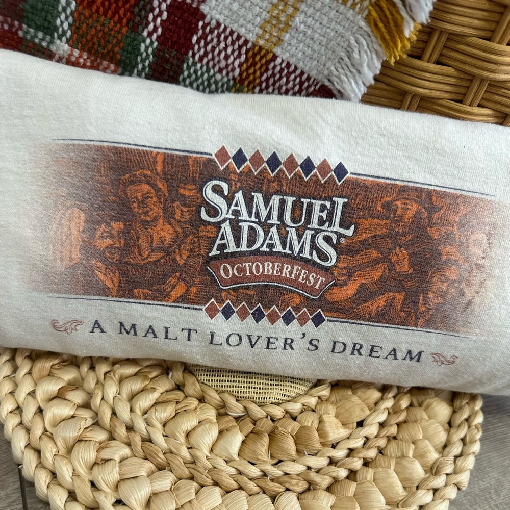Vintage Samuel Adams Octoberfest T-Shirt Men’s Medium Hanes A Malt Lover’s Dream